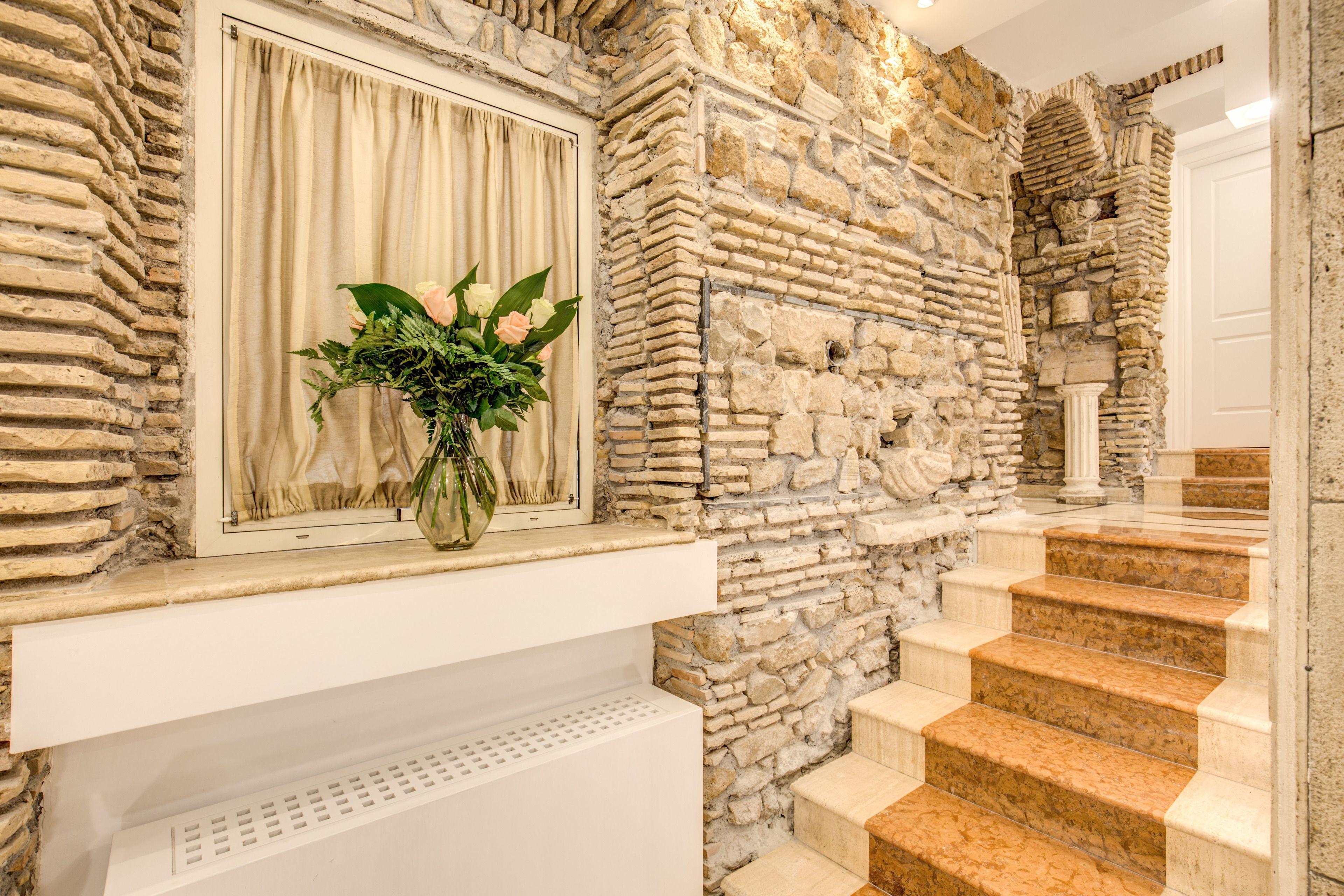 Pantheonview - Luxury Suites — Photos 3